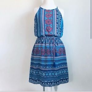 Women’s dress-perfect for summer and July 4th!